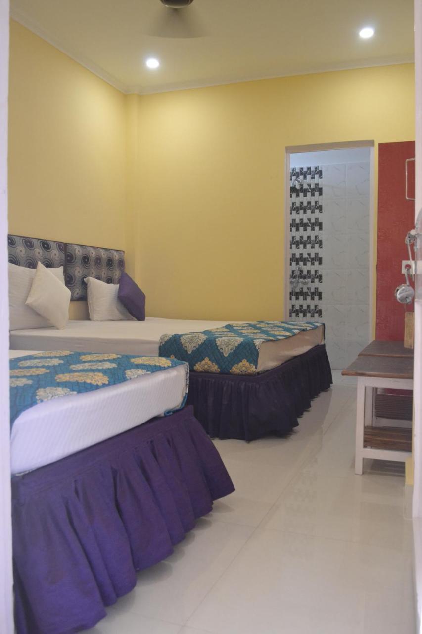 ורנאסי Hotel Samman מראה חיצוני תמונה